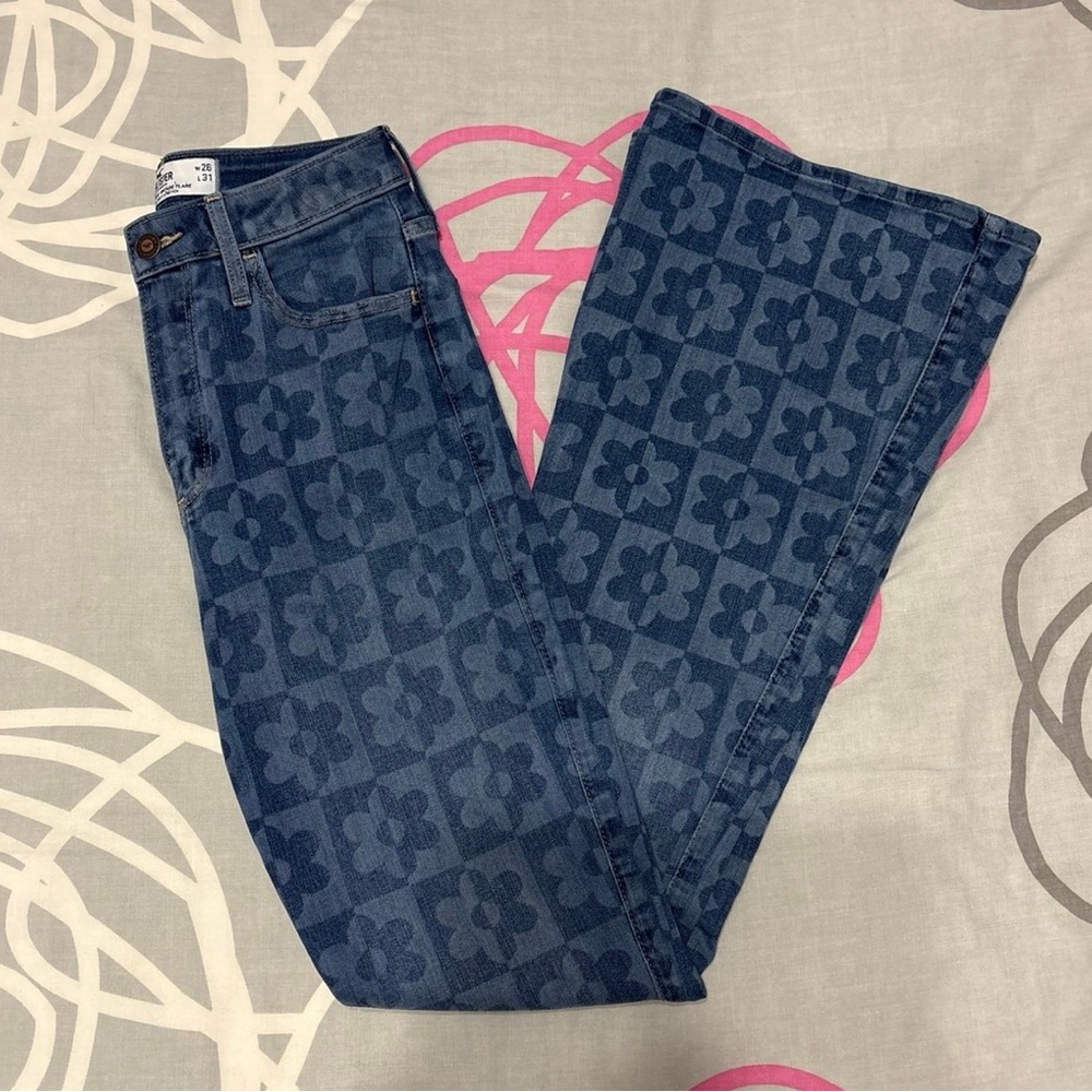 Hollister High-Rise Two-Tone Floral Vintage Flare Jeans